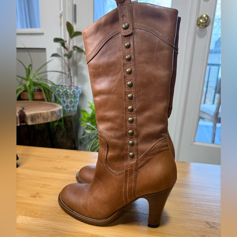 Vintage Vero Cuoio Italian Brown Leather Boho Cowgirl Boots Studded Western